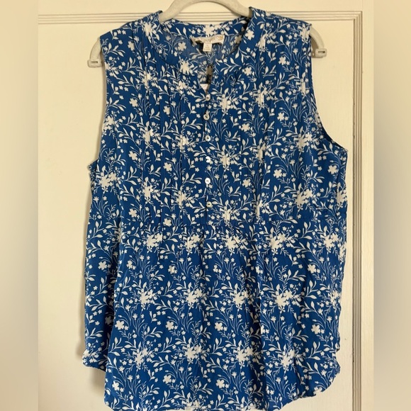 Weekend Suzanne Betro Blue and white sleeveless top - NWT - Picture 1 of 6
